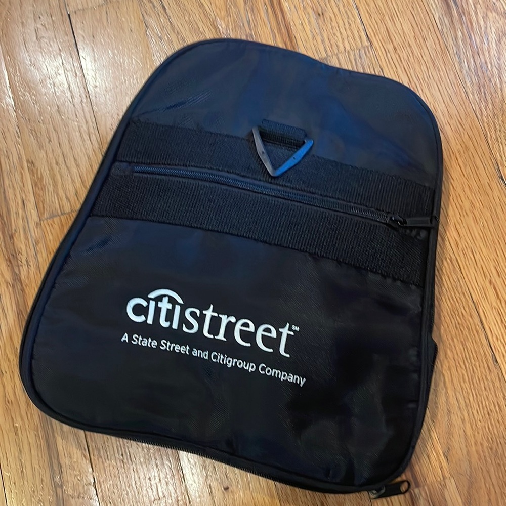 Packable duffle